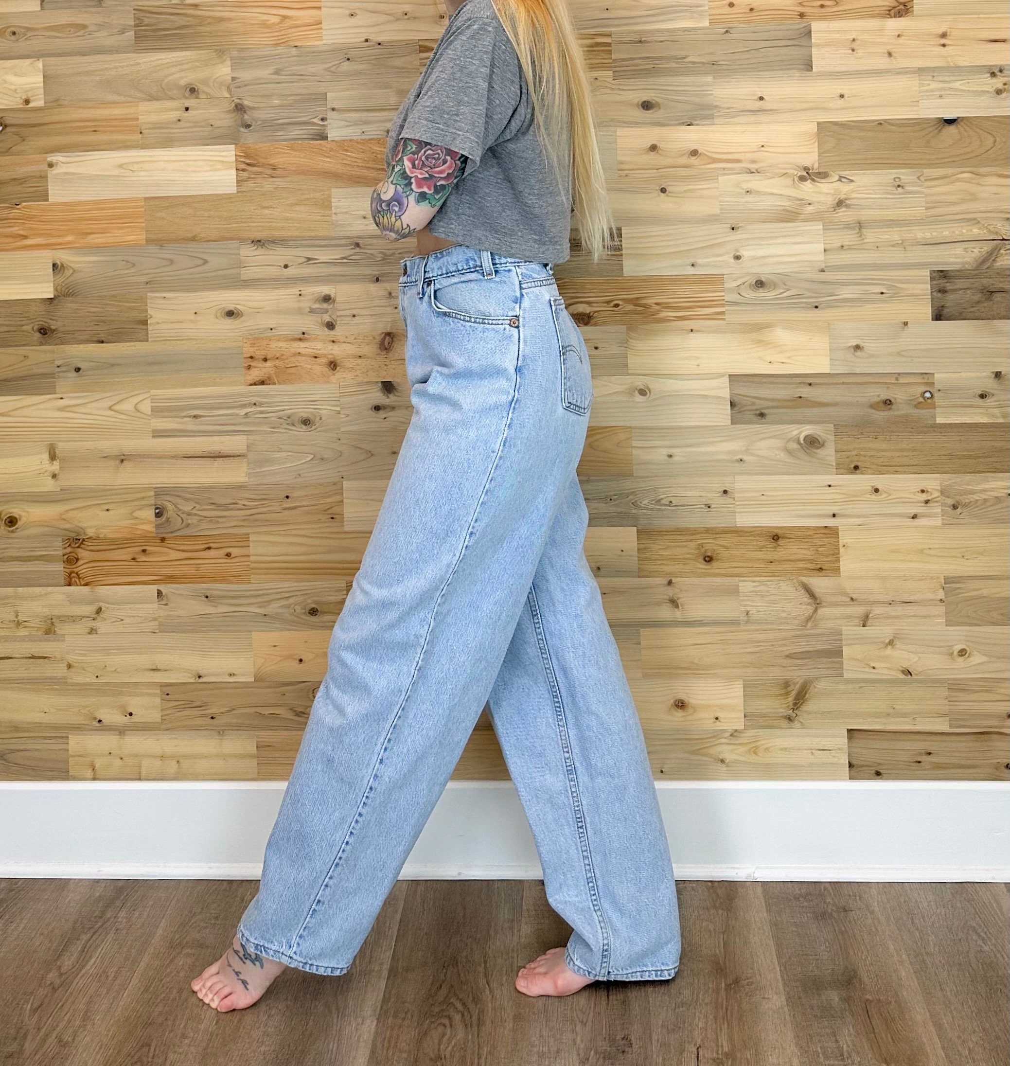 Levi's 560 Vintage Jeans / Size 34 - Etsy Levi's 560 Vintage Jeans / Size 34 - Etsy