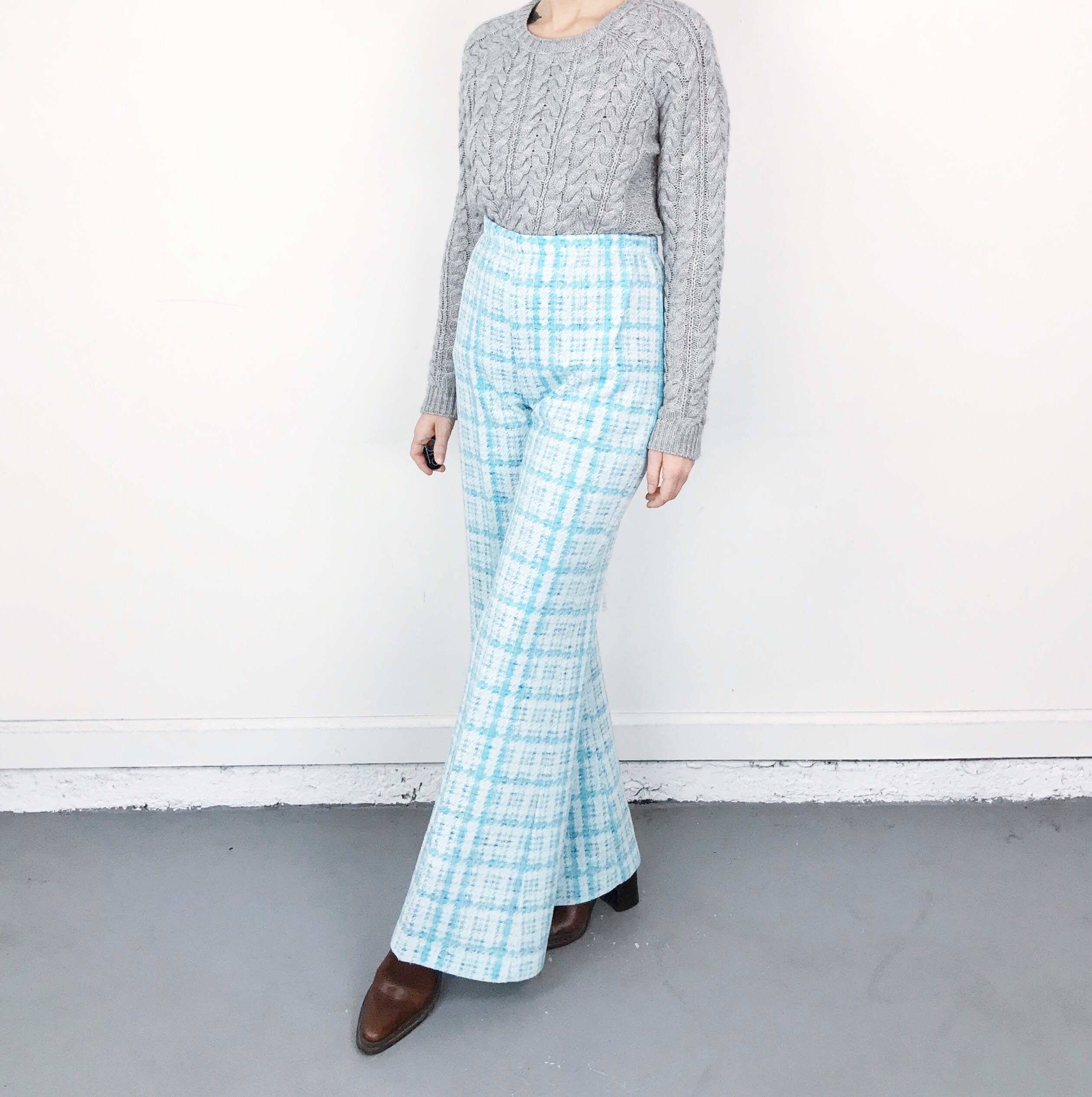 60's High Waisted Bell Bottom Pants / Size Small