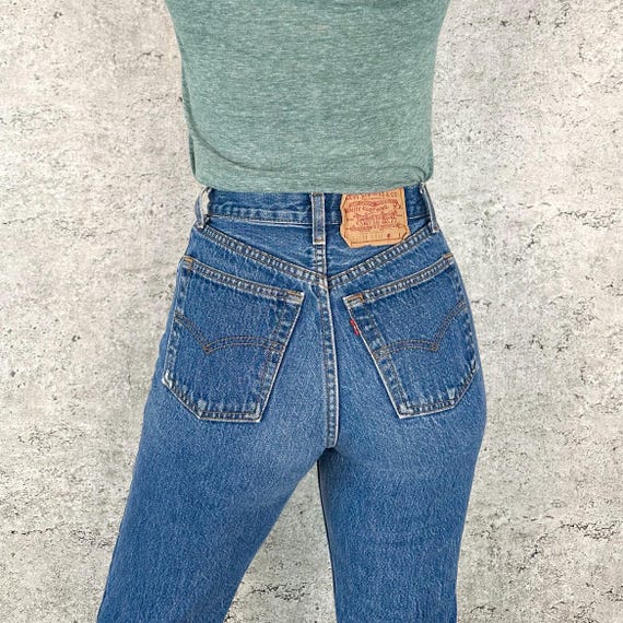 Levi's 501 Vintage Jeans / Size 24 25