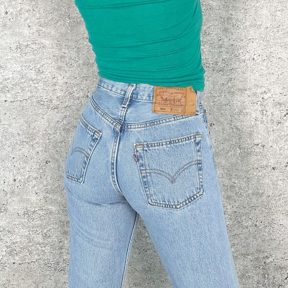 Levi's 501 Vintage Jeans / Size 25 26