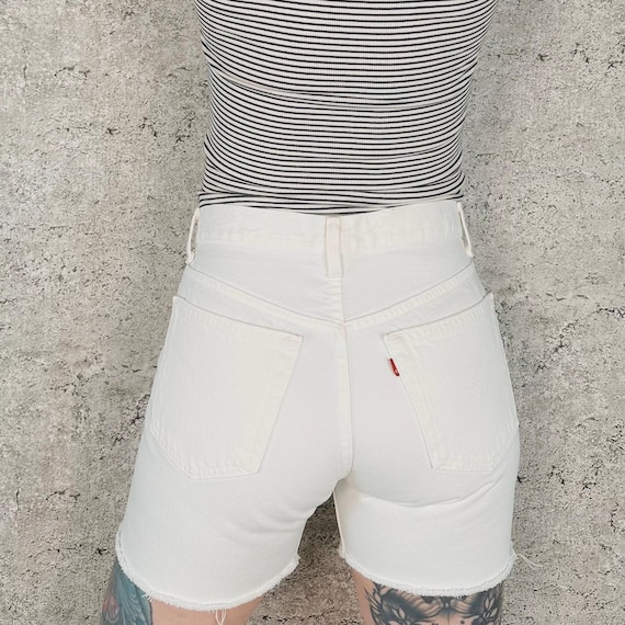 Levi's 501 Vintage White Denim Cut Off Jean Shorts / Size 27