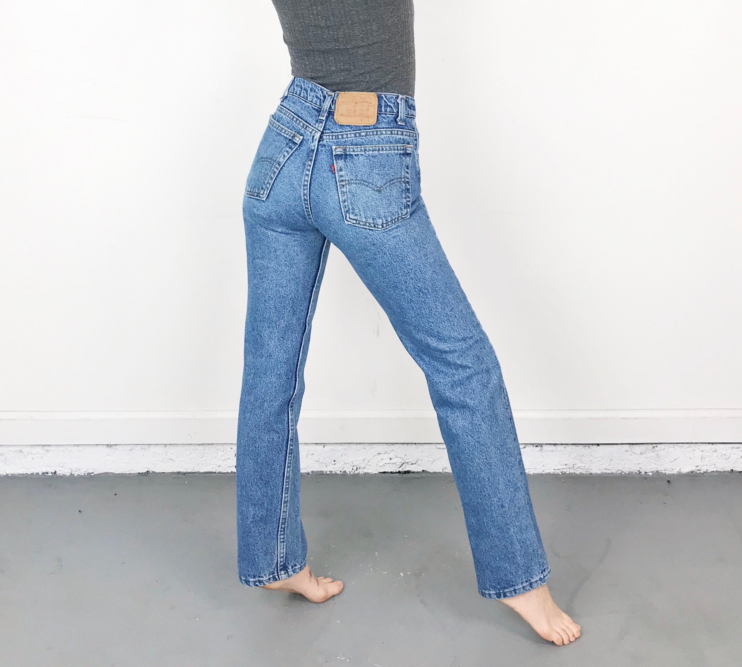 Jeans Levi's 505 Vintage - Taille 27, Coupe Conique, Ourlet Brut - Femme, Très Bon état
