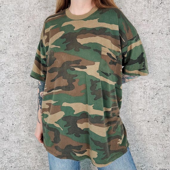 Thin Soft Camouflage 80's Vintage Camo Print Pocket Tee Shirt T-Shirt