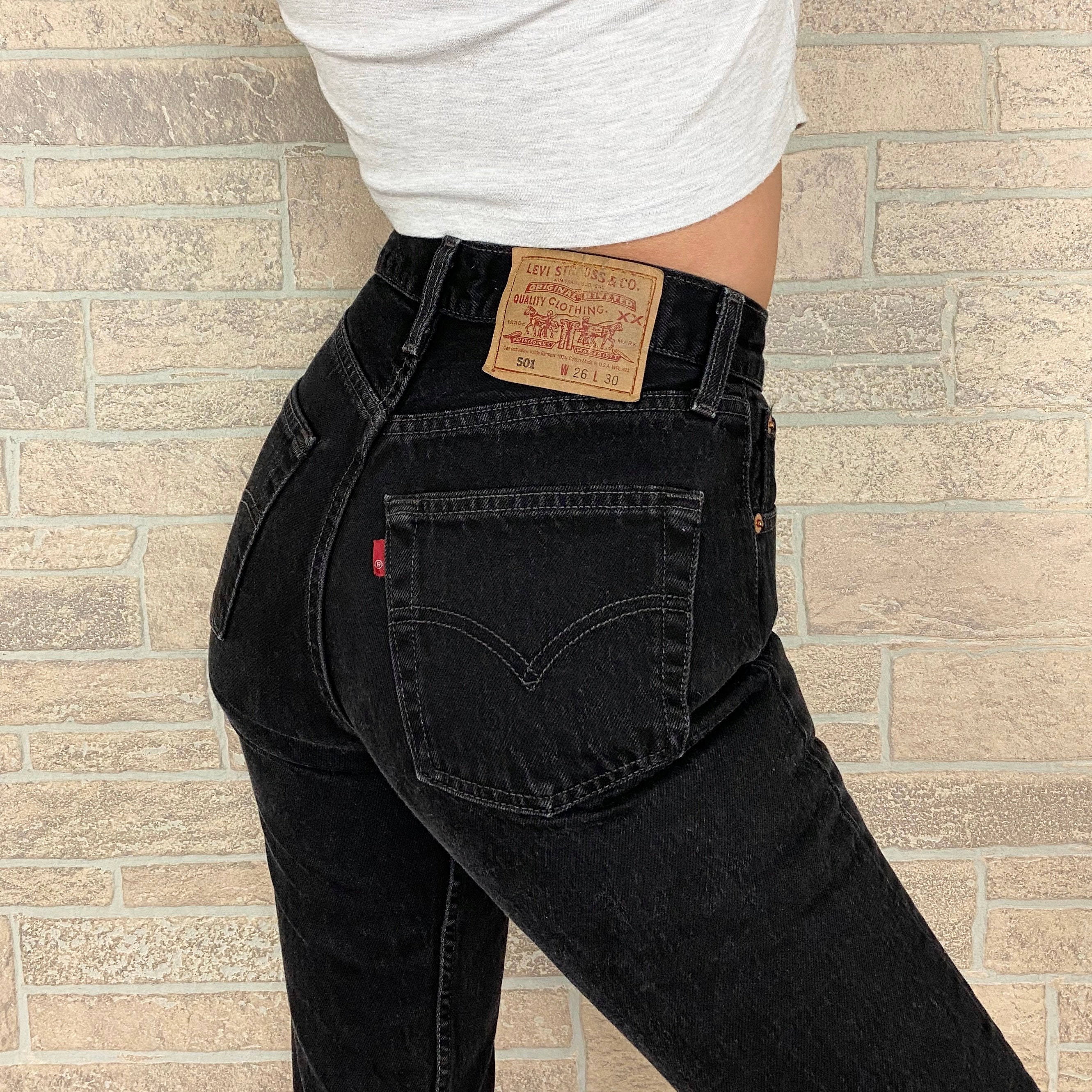 Levi's 501 Black Jeans / Size 24