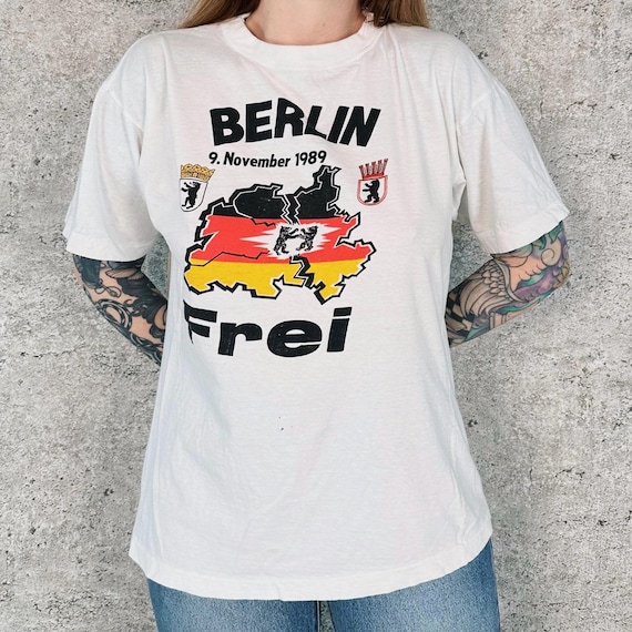 Vintage 1989 Fall Of The Berlin Wall Historical Tee Shirt T-Shirt