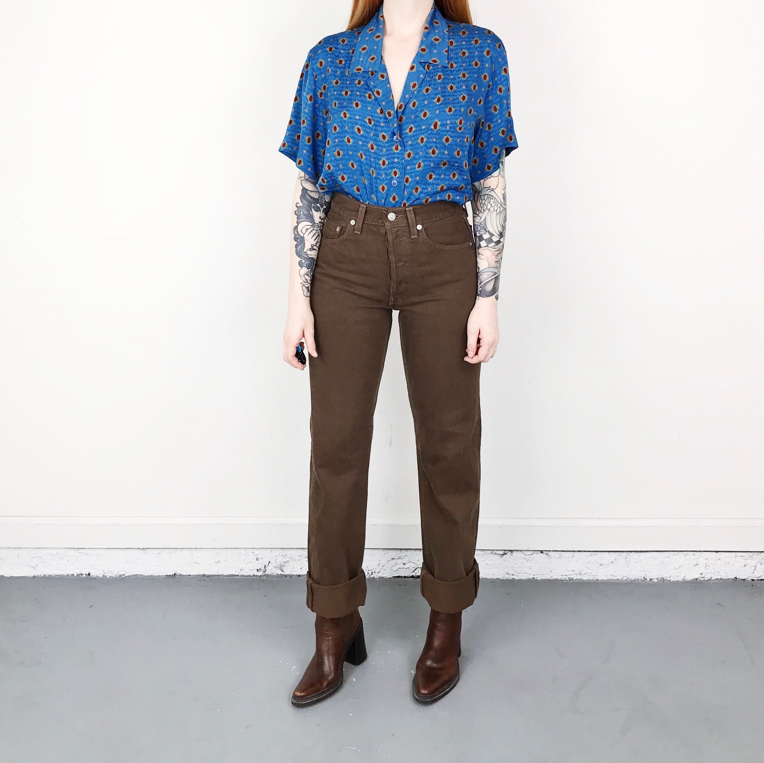 brown levis 501