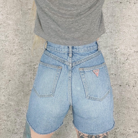 Guess Jeans Vintage Cut Off Shorts / Size 24 25