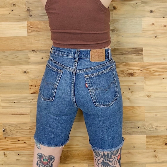 Levi's 701 Vintage Jean Shorts / Size 24 25 XS