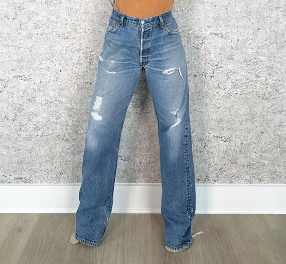 Levi's 501 Distressed Vintage Jeans / Size 33
