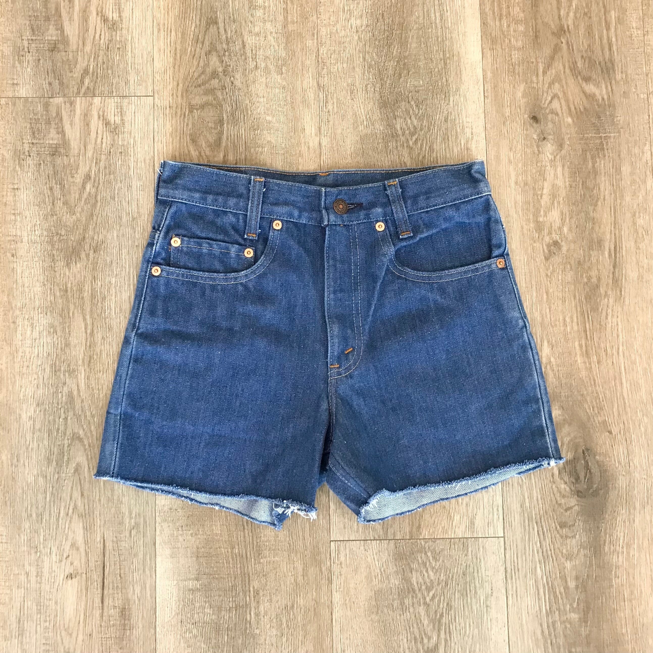 Levi's Vintage Cut Off Jean Shorts / Size 24 