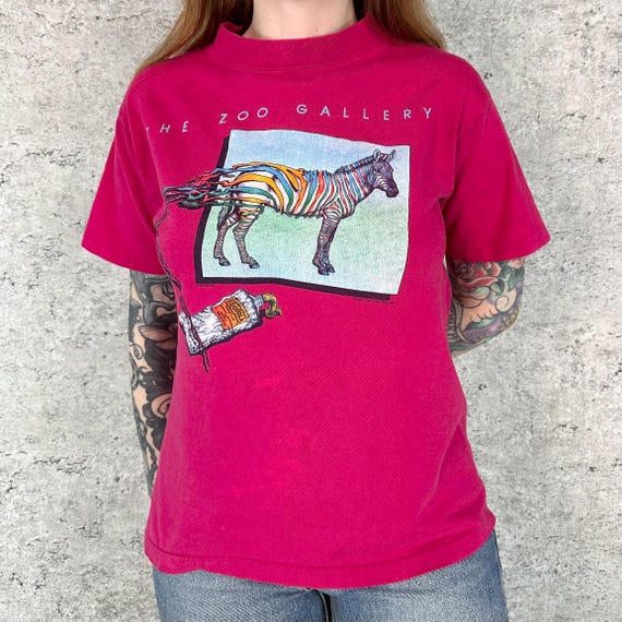 1983 Vintage The Zoo Gallery Stand Out From The Herd Zebra Tee Shirt T-Shirt