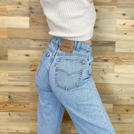 Levi's 550 Vintage Jeans / Size 27