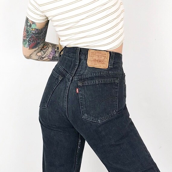 Levi's 501 Washed Black Jeans / Size 27