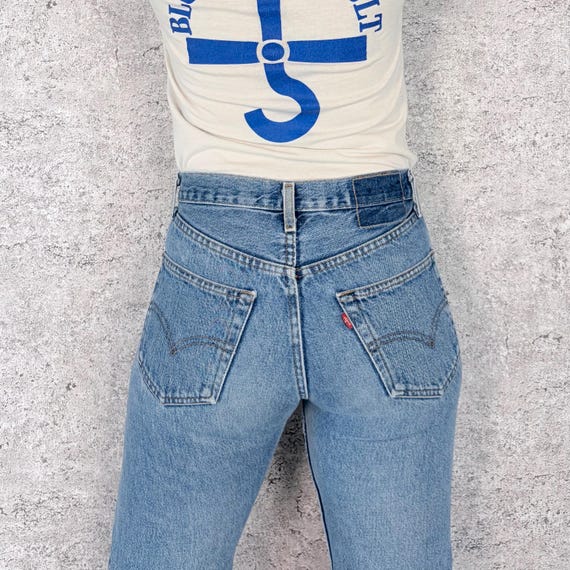 Levi's 501 Vintage Jeans / Size 25 26