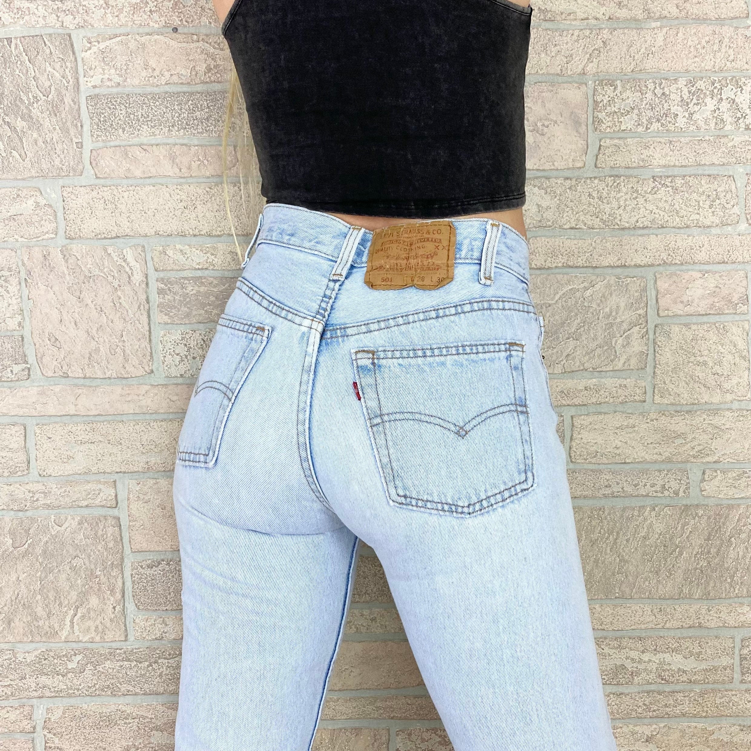 Levi's 501 Vintage Jeans / Size 24 XS