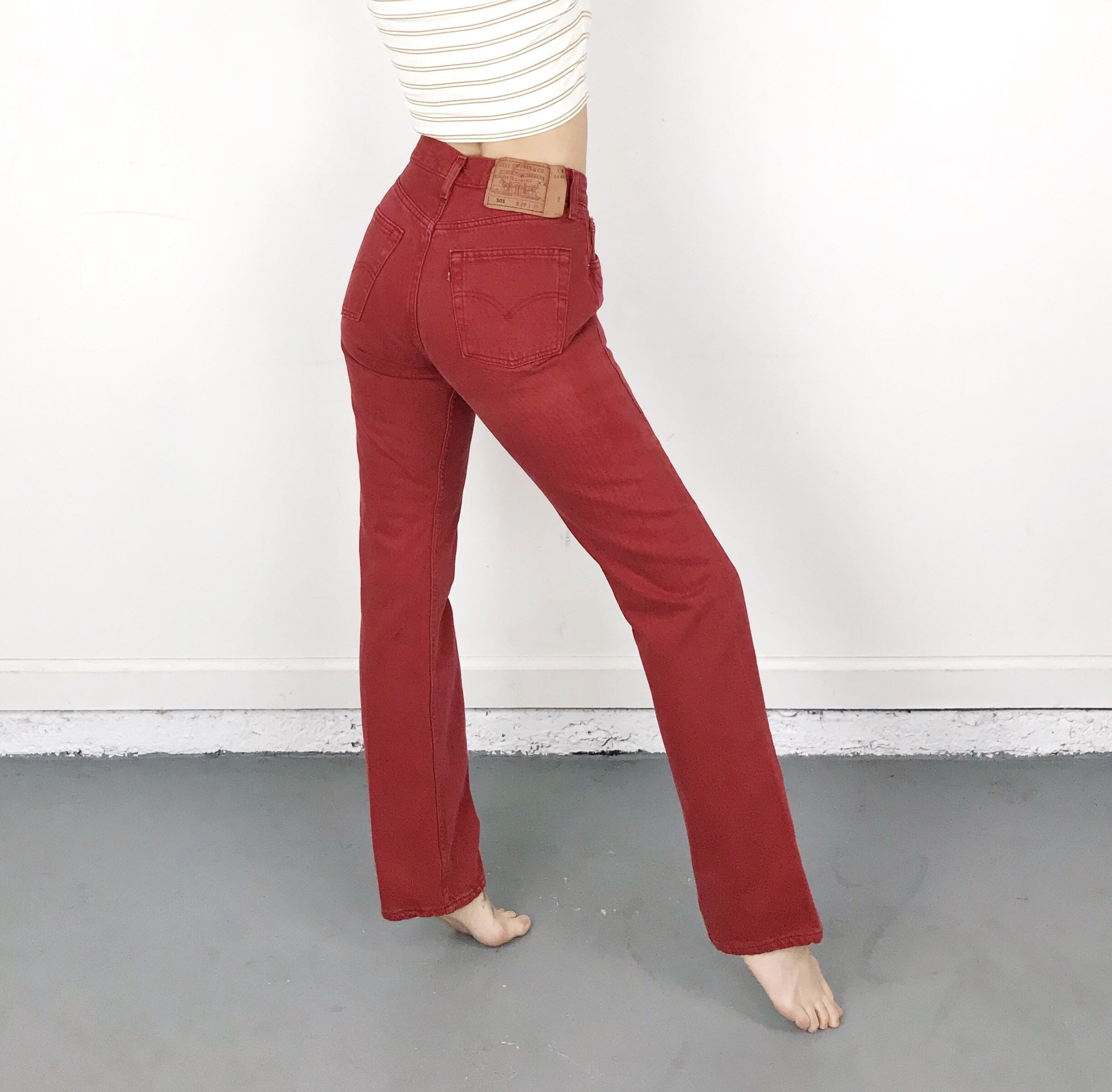 Levi's 501 Red Jeans / Size 25