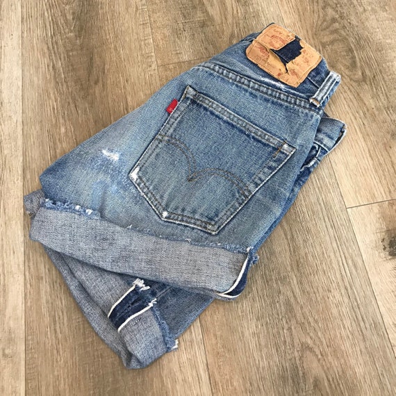 Levi's 501 Selvedge Redline Vintage Cut Off Jean Shorts / Size 23 24