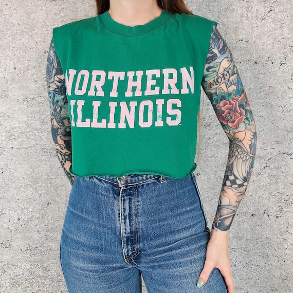 Vintage Northern Illinois University Cropped Faded Sleeveless Crop Top Tee Shirt T-Shirt