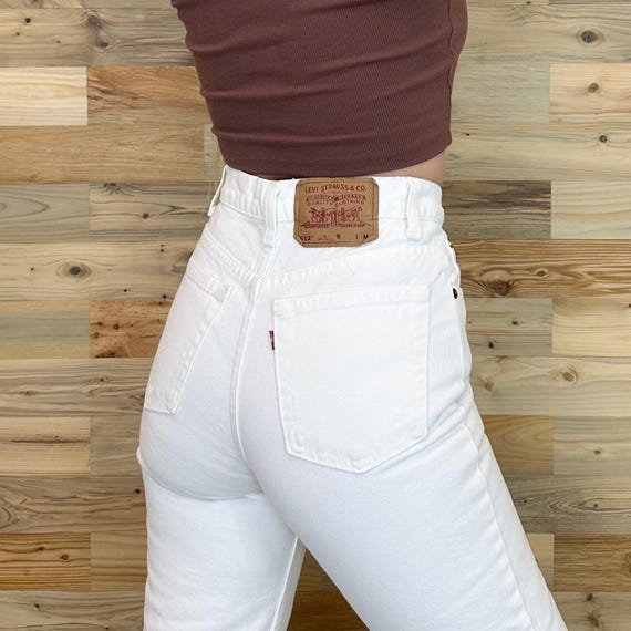 Vintage Levi’s 512 White Denim Slim Fit Jeans / Size 24 25 XS