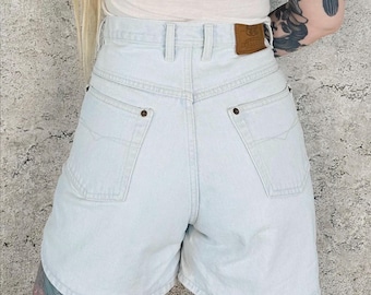 90's Loose Relaxed Fit Vintage High Rise Jean Shorts / Size 30 31