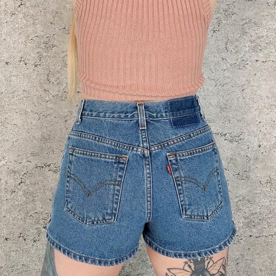 Levi's Vintage Studded Jean Shorts / Size 26