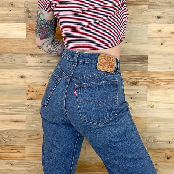 Levi's 501 Vintage Jeans / Size 27 28