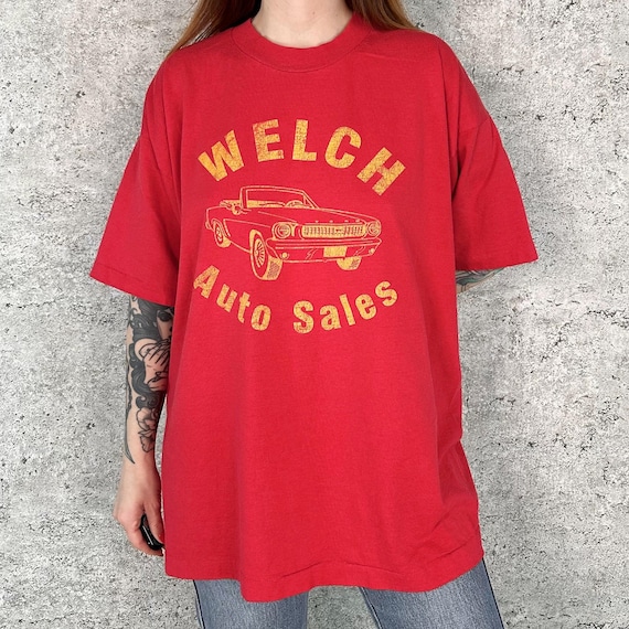 Vintage Welch Auto Sales Car Graphic Tee Shirt T-Shirt