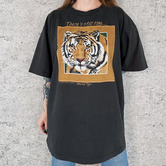 Vintage Siberian Tiger Endangered Species Animal Nature Tee Shirt T-Shirt