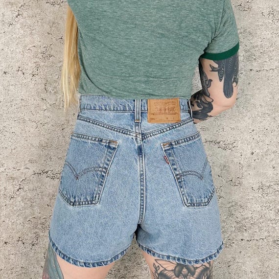 Levi's 561 Vintage Jean Shorts / Size 31 32