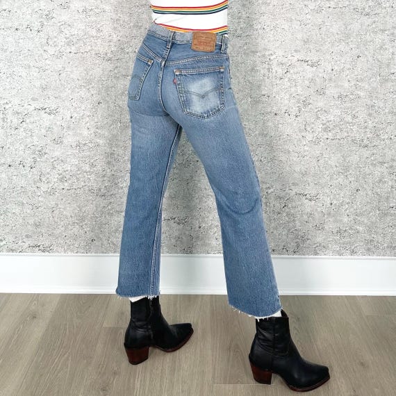 Levi's 501 Vintage Distressed Straight Leg Cropped Jeans / Size 28