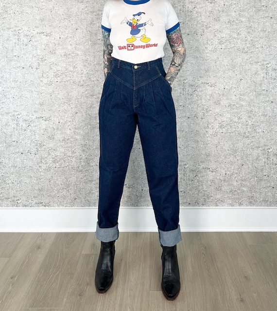 Jordache Vintage High Rise Pleated Yoke Jeans / Size 27