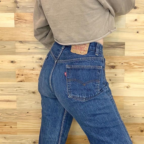 Levi's 501 Vintage Jeans / Size 27 28