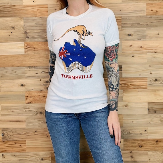 70's Australia Vintage 1970s Townsville AUS Kangaroo Travel Tee Shirt T-Shirt
