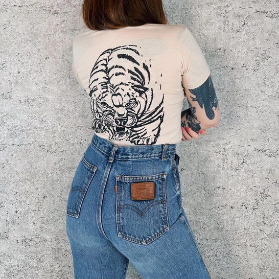 1970's Phoenix Arizona Zoo Vintage Paper Thin Tiger Animal Baby Tee T-Shirt Shirt