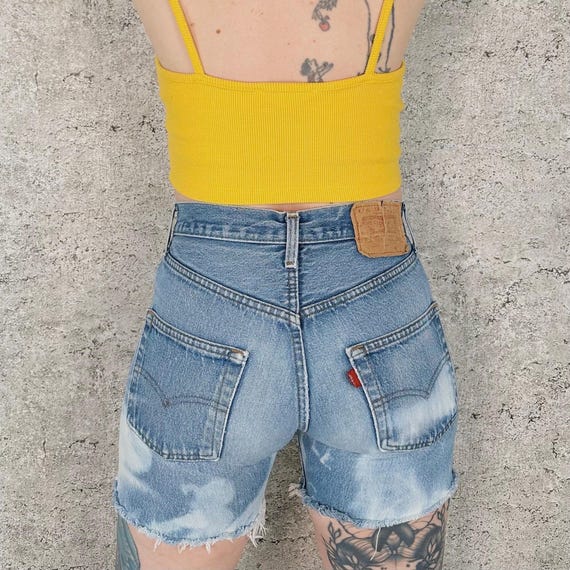 Levi's 501 Vintage Cut Off Jean Shorts / Size 24 25