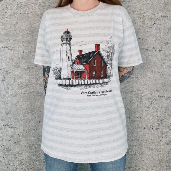 Michigan Port Sanilac Lighthouse Vintage Striped Travel Tee Shirt T-Shirt