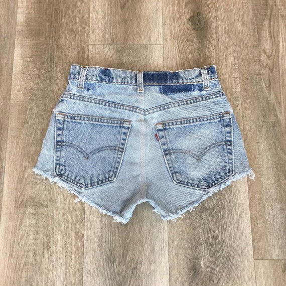 Levi's Vintage Cut Off Jean Shorts / Size 25