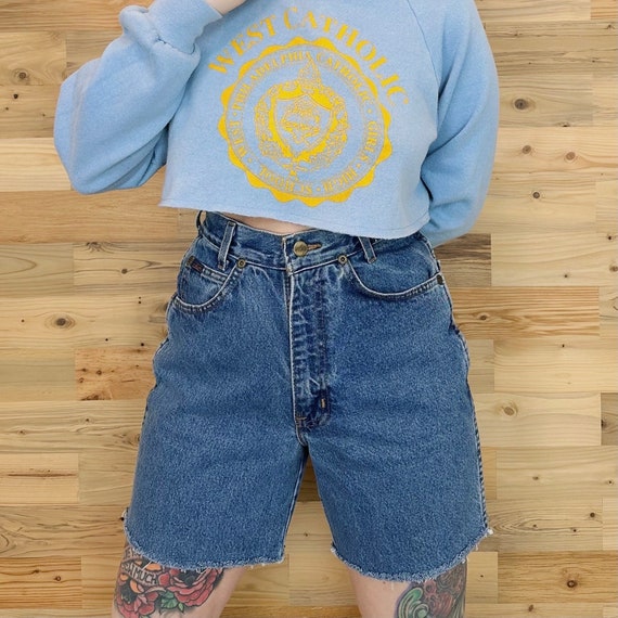 Chic Vintage Cut Off Jean Shorts / Size 25 26