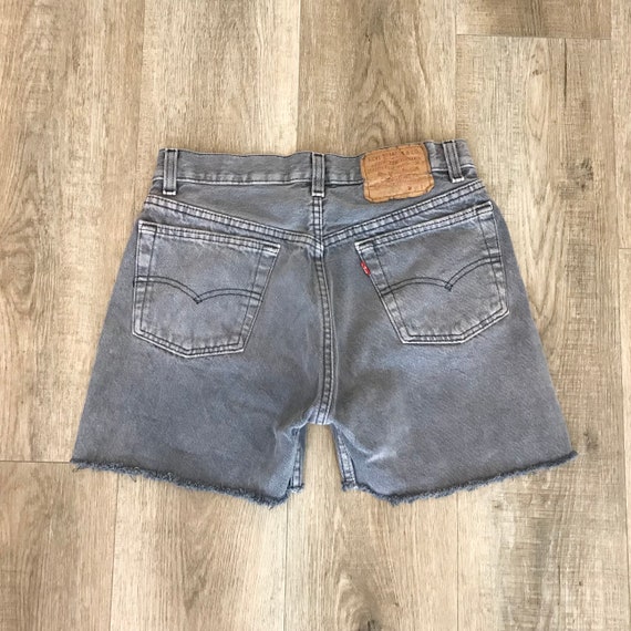 Levi's 501 Vintage Jean Shorts / Size 26 - image 3