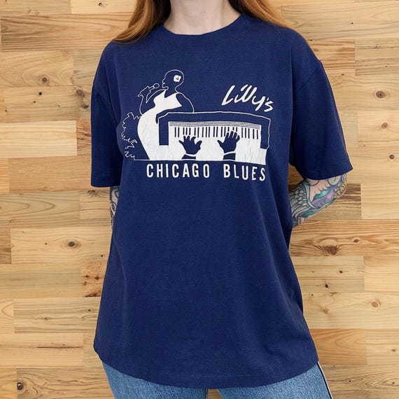 Lilly's Chicago Blues Vintage Graphic Tee Shirt T-Shirt