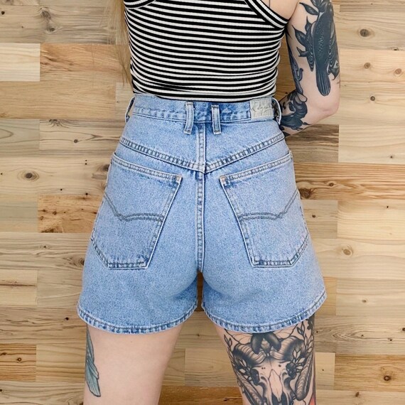 90's High Waisted Jean Shorts / Size 28