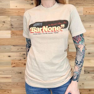 Camiseta vintage suave y fina de chocolate Hershey's BarNone de los años 80