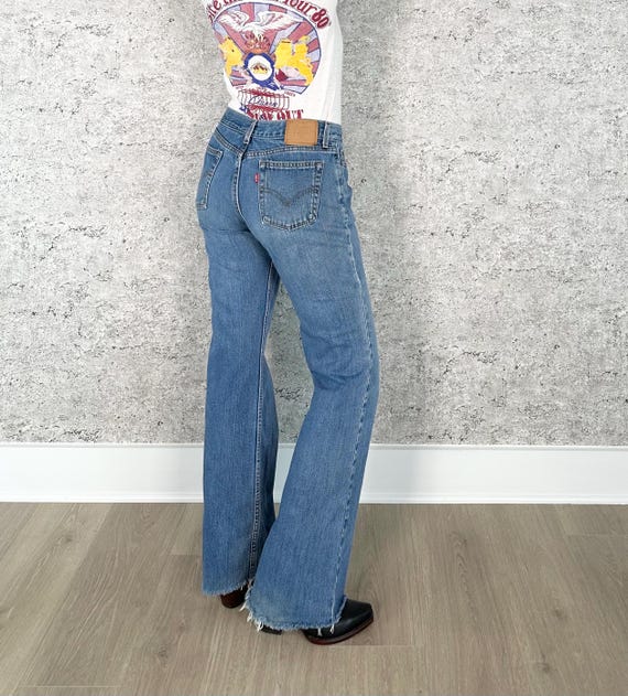 Levi's 518 Vintage Boot Cut Jeans / Size 29