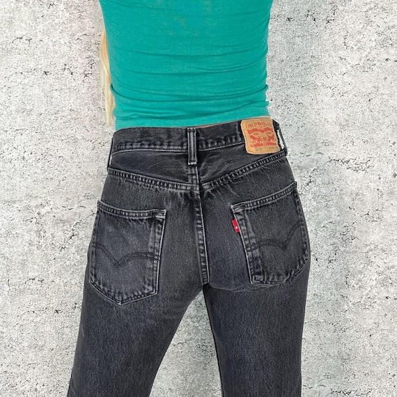 Levi's 501 Vintage Jeans / Size 25 26