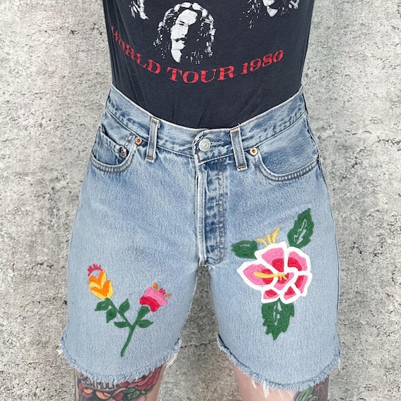 Levi's 501 Vintage Embroidered Cut Off Jean Shorts / Size 28
