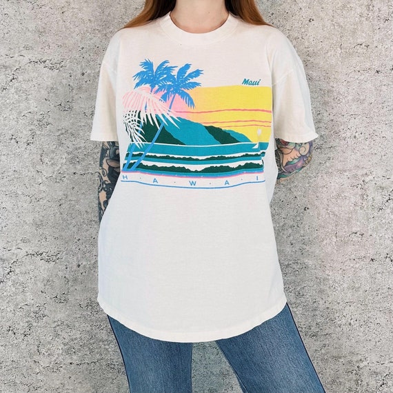 Maui Hawaii Vintage Beach Travel Tee Shirt T-Shirt