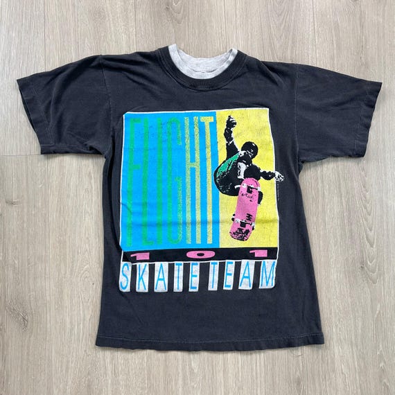 90's Vintage Flight 101 Skate Team Skateboarding Tee Shirt T-shirt