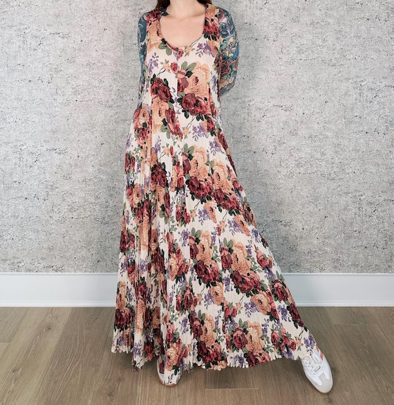 Lightweight Floral Print Sleeveless Vintage Scrunchy Maxi Dress