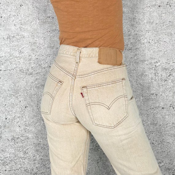 Levi's 501 Vintage Beige Jeans / Size 27