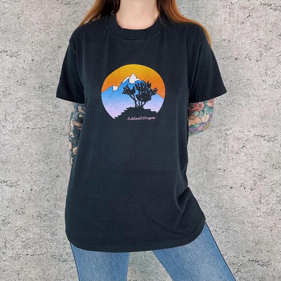Vintage Ashland Oregon Soft Worn Travel Tee Shirt T-Shirt